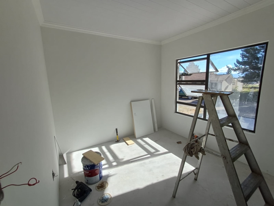 To Let 3 Bedroom Property for Rent in Albertinia Western Cape